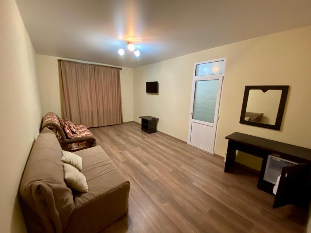 Alakhadze Mini Hotel Diva المظهر الخارجي الصورة